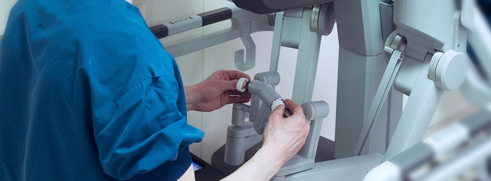 복강경로봇수술센터 : 최고수준의 의료진 전문적연구, 치료